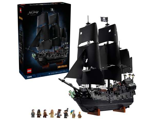 10365 LEGO ICONS Пираты Карибского моря: Черная жемчужина