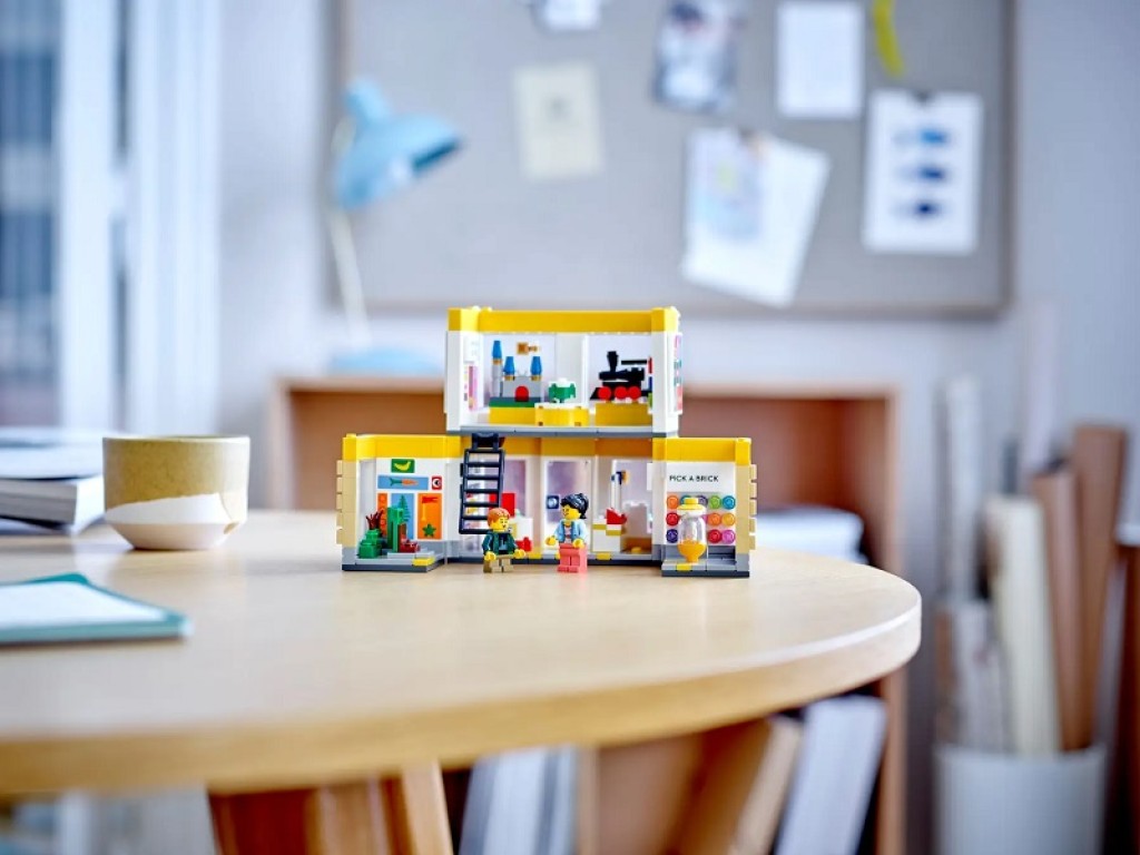 40574 Фирменный магазин LEGO
