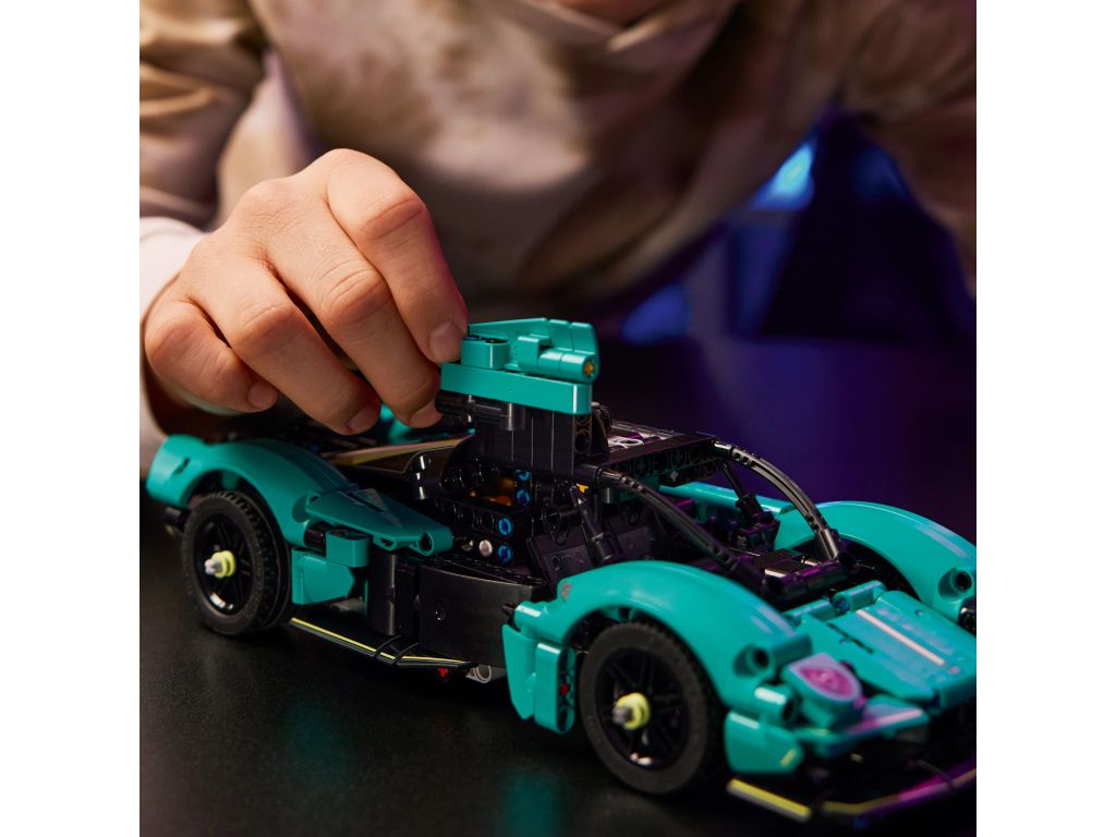 42208 LEGO Technic Aston Martin Valkyrie