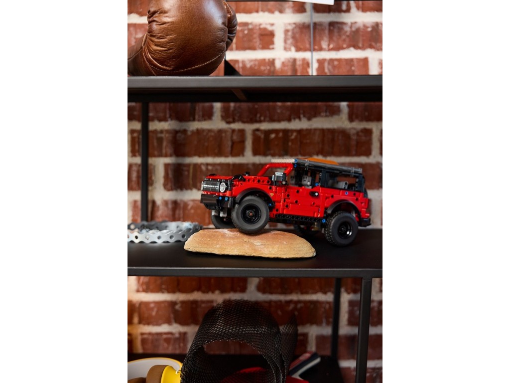 42213 LEGO Technic Внедорожник Ford Bronco