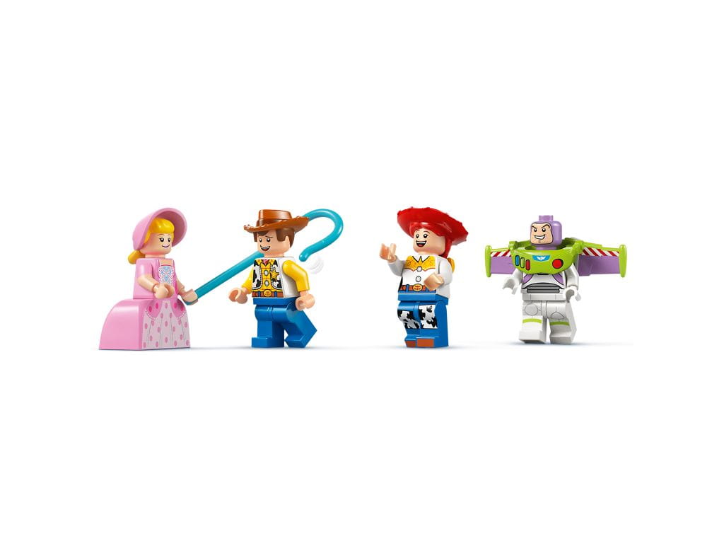 43264 LEGO Disney История игрушек: Праздничный поезд и радиоуправляемая машинка