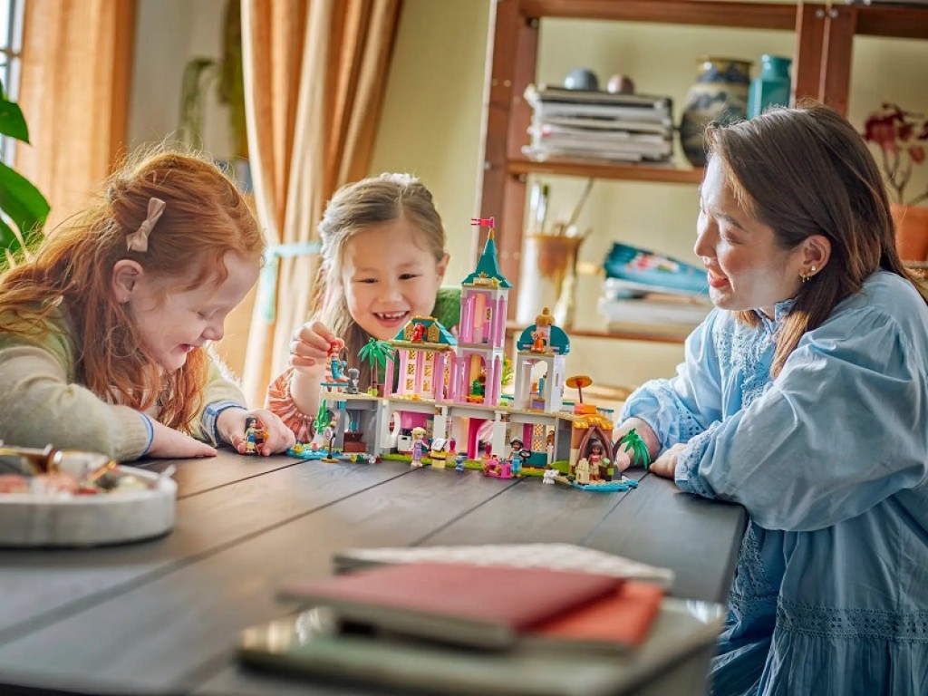43267 LEGO Disney Замок принцессы и королевские питомцы