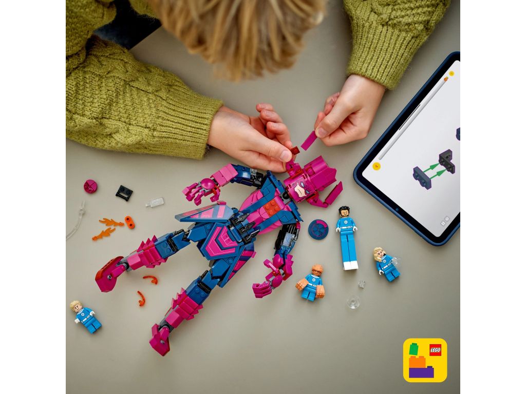 76316 LEGO Super Heroes Фантастическая четверка против Галактуса: сборная фигурка
