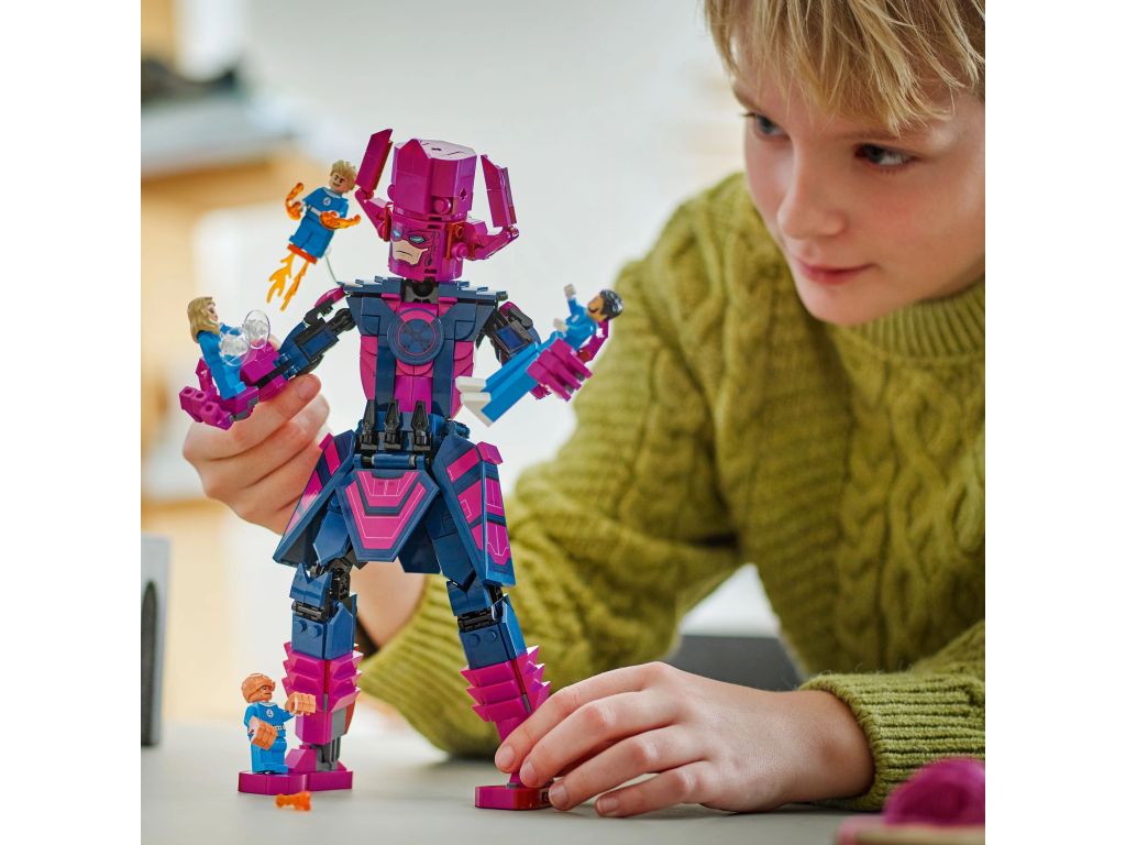 76316 LEGO Super Heroes Фантастическая четверка против Галактуса: сборная фигурка