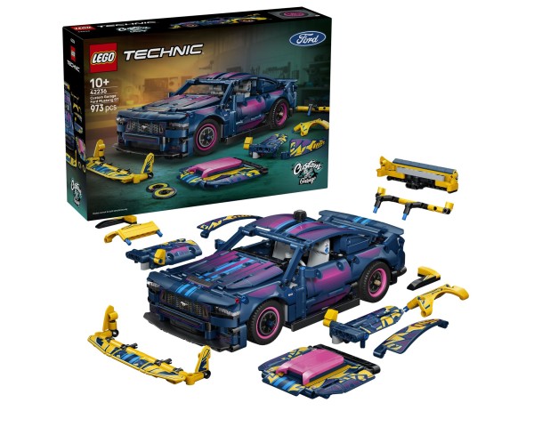 42236 LEGO Technic Кастомный автомобиль Ford Mustang GT