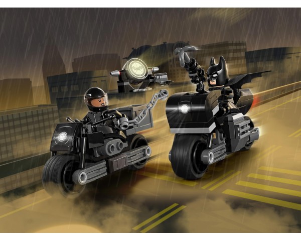 Конструктор LEGO Super Heroes 76179 Бэтмен и Селина Кайл: погоня на мотоцикле