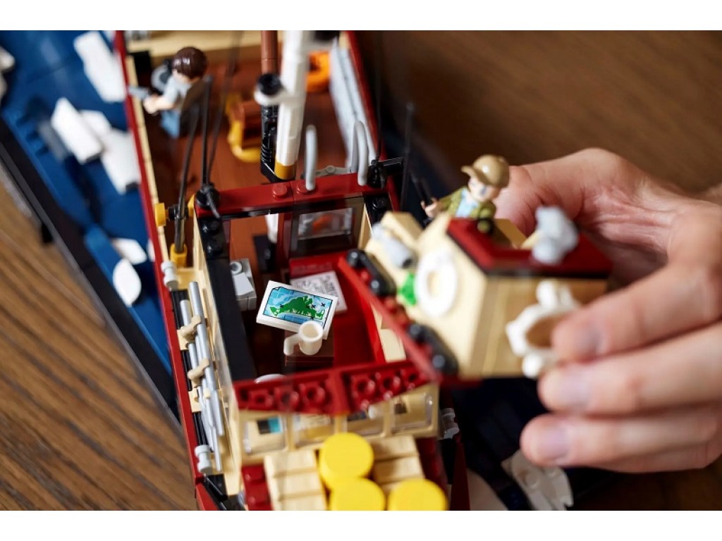 LEGO Ideas 21350 Челюсти