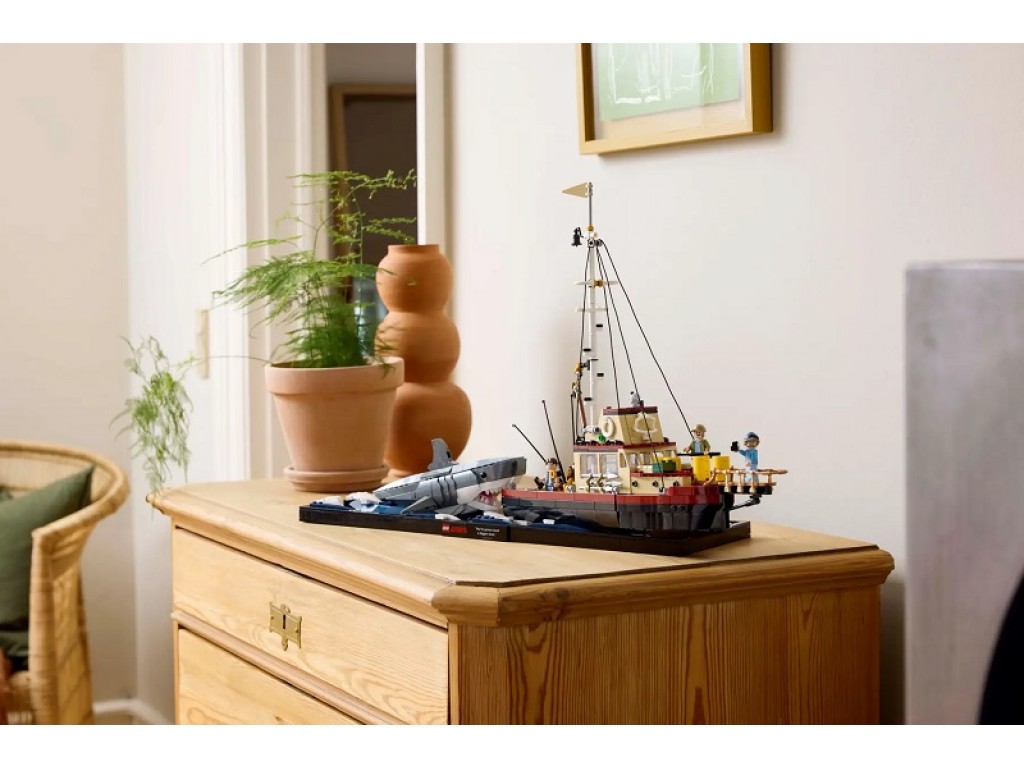 LEGO Ideas 21350 Челюсти