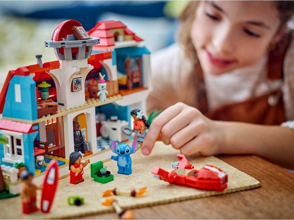 LEGO Disney 43268 Пляжный домик Лило и Стич