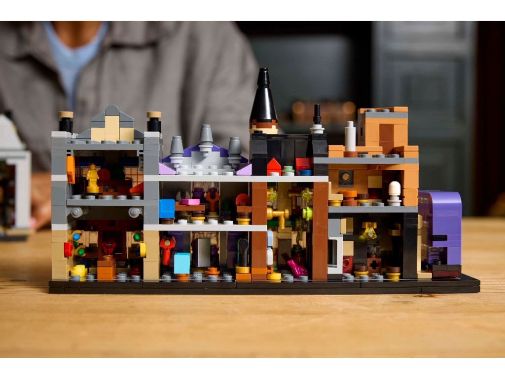 LEGO Harry Potter 76444 Косой переулок: Волшебные магазины