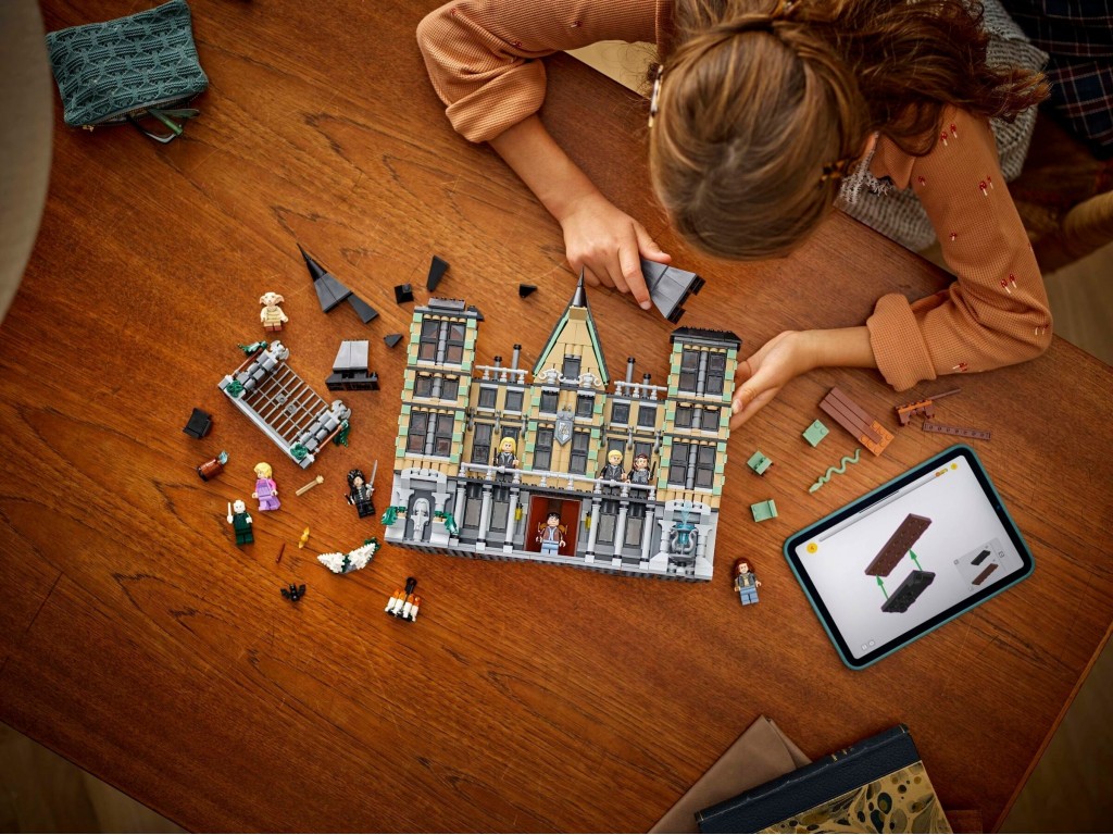 LEGO Harry Potter 76453 Поместье Малфоев "