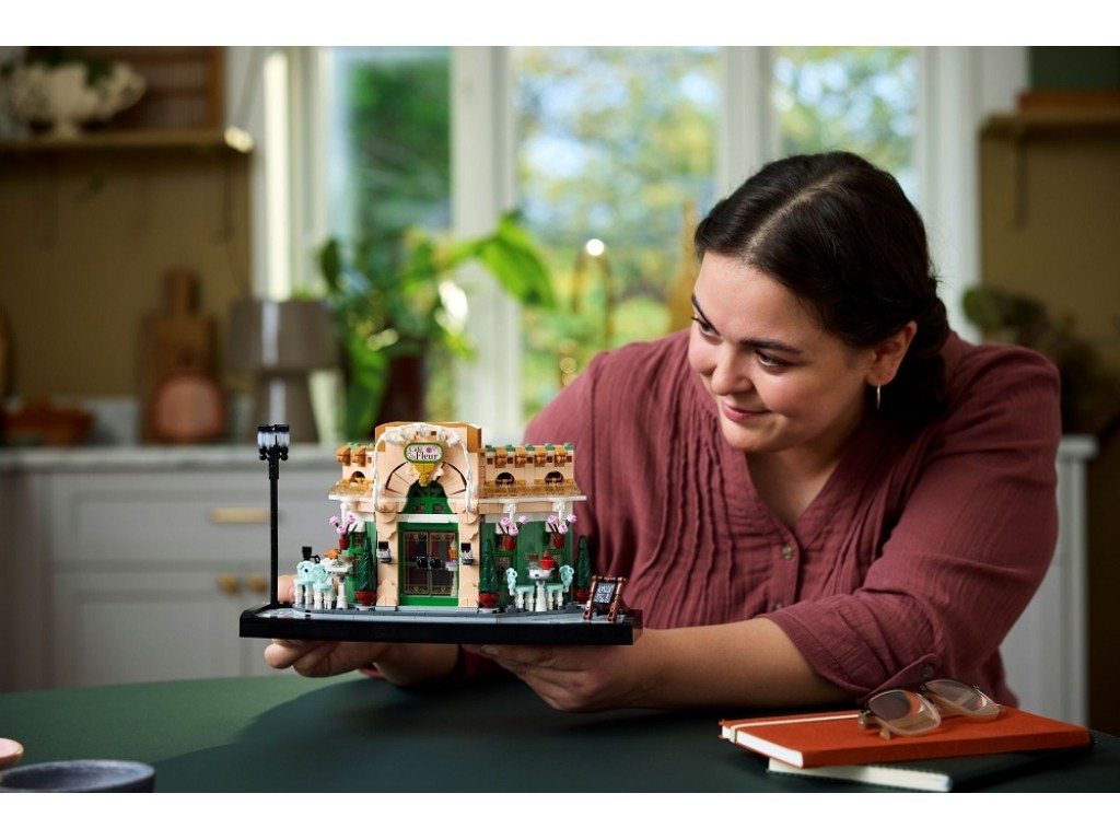 10362 Lego Icons Французское кафе