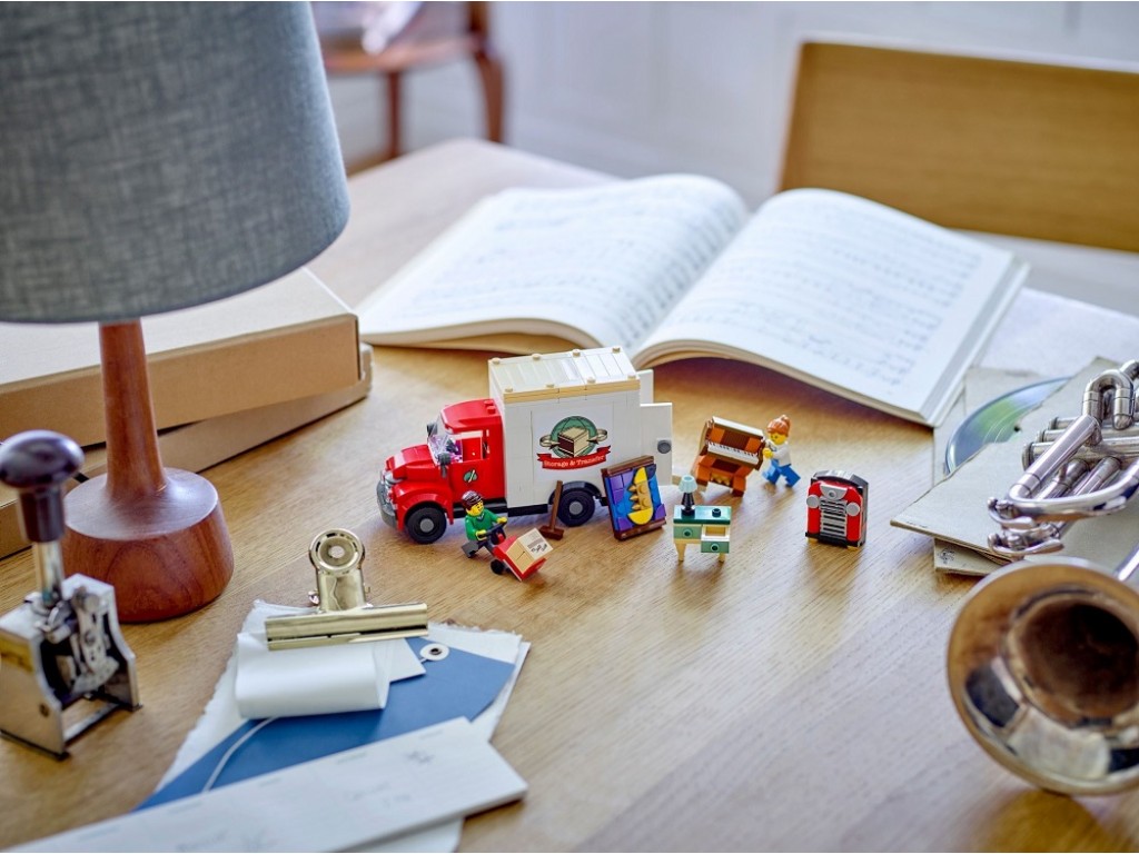 LEGO Icons 40586 Грузовик для переезда