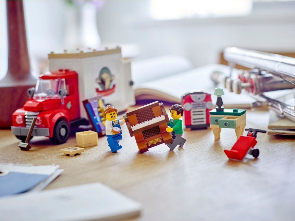 LEGO Icons 40586 Грузовик для переезда