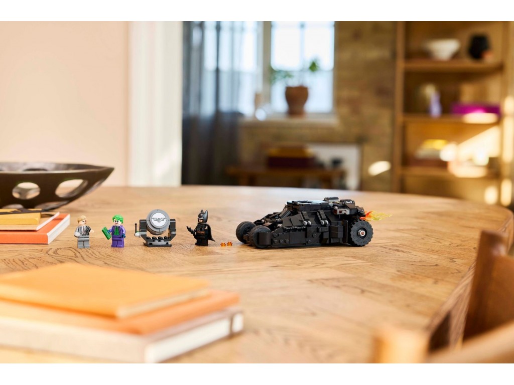 LEGO Super Heroes 76303 Бэтмен на Тумблере против Двуликого и Джокера